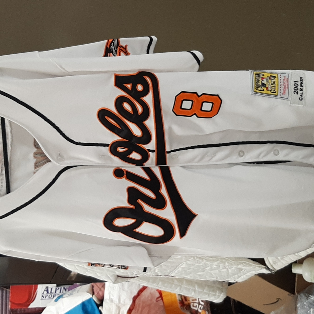 Cal Ripkin baseball shirt